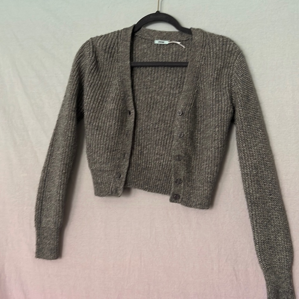 Grey cropped sweater